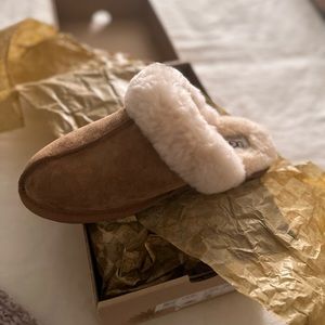 NWT Chesnut Scuffette Shirling Slipper 8